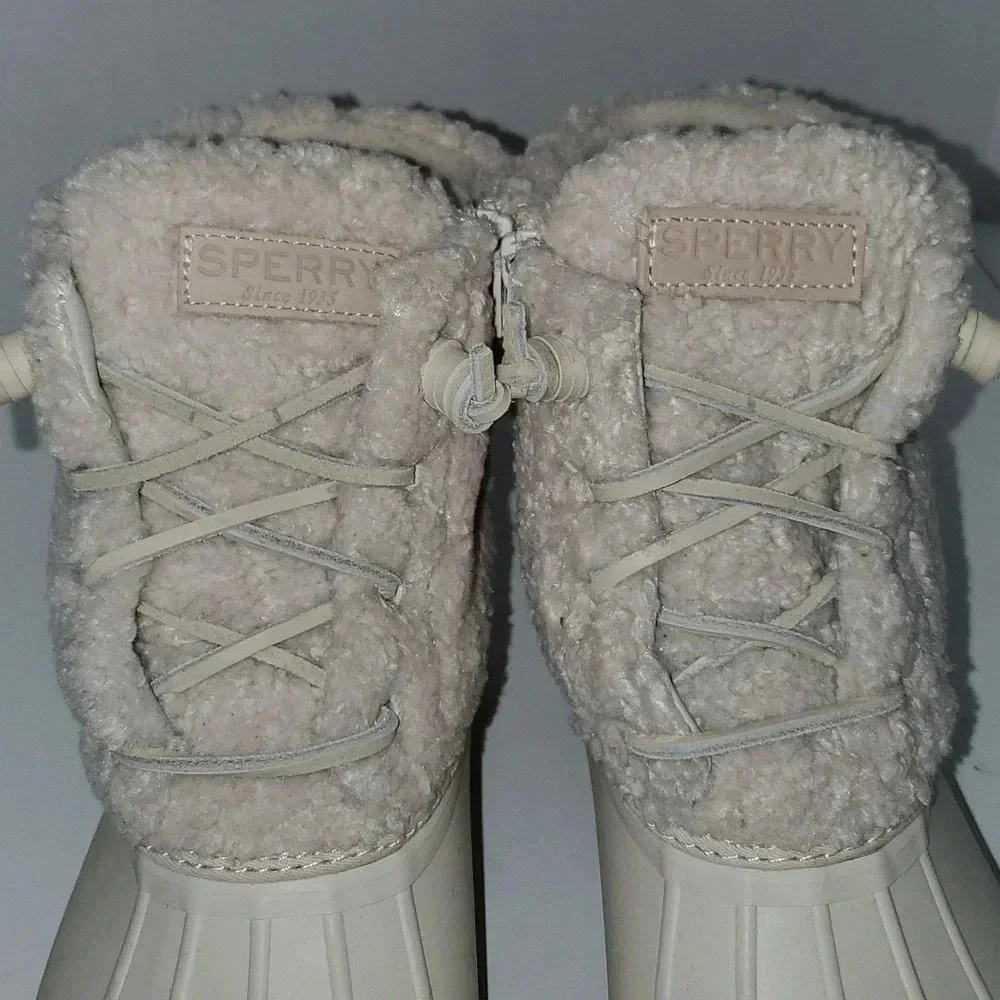 Sperry Cream Saltwater Sherpa Side Zip Women's Size 7